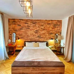 Center Bed And Beyond , Bucharest Romania